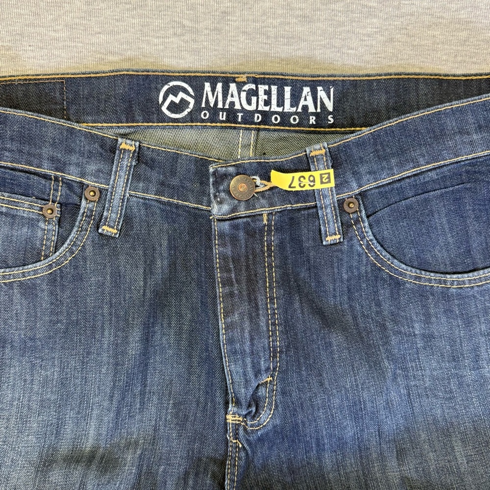 Magellan Outdoors Men's Dark Blue Straight Jeans 33x30‎ - Picture 3 of 7